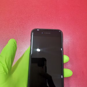 Iphone 7 32gb crni